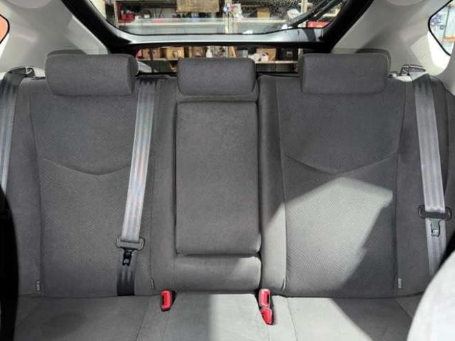 プリウス1.8 S　防錆塗装TVナビBカメ 2WD 1800