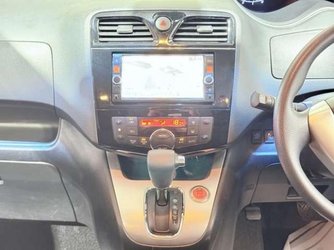 セレナ2.0 20X アドバンストセーフティ パッケージ 4WD　下廻防錆TVナビBカメETC 2000