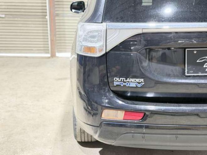アウトランダーPHEV2.0 G セーフティパッケージ 4WD　下廻防錆ナビBカメETC 2000