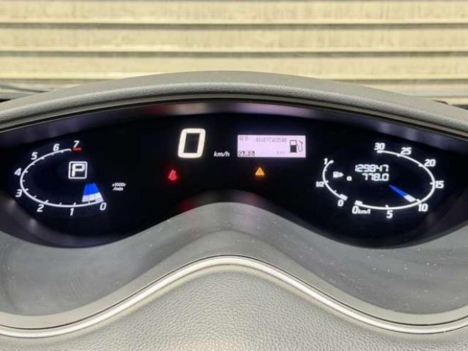 セレナ2.0 ハイウェイスター Vセレクション+Safety 4WD　防錆塗装4WD1オナTVナビBカメ後席モニタエンスタ夏冬タイヤ 2000