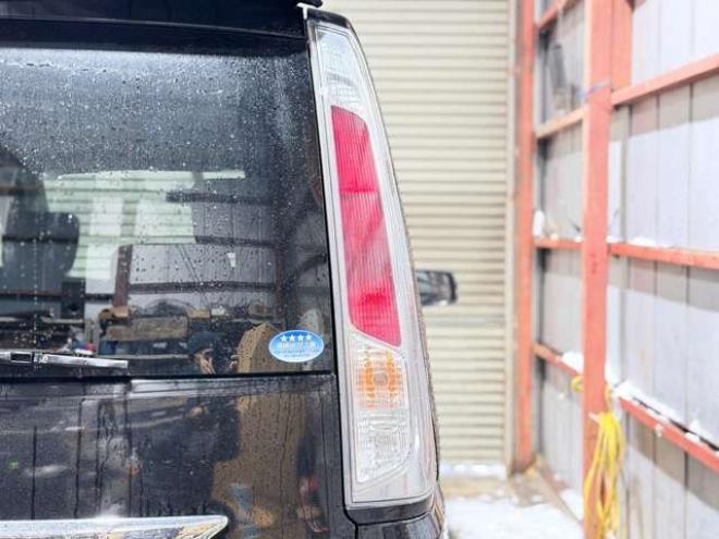 セレナ2.0 ライダー 4WD　防錆塗装4WDTVナビBカメETC後席モニタ 2000