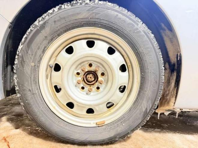 インプレッサG4 1.6 i 4WD　防錆塗装4WDキーレスナビ夏冬タイヤ 1600