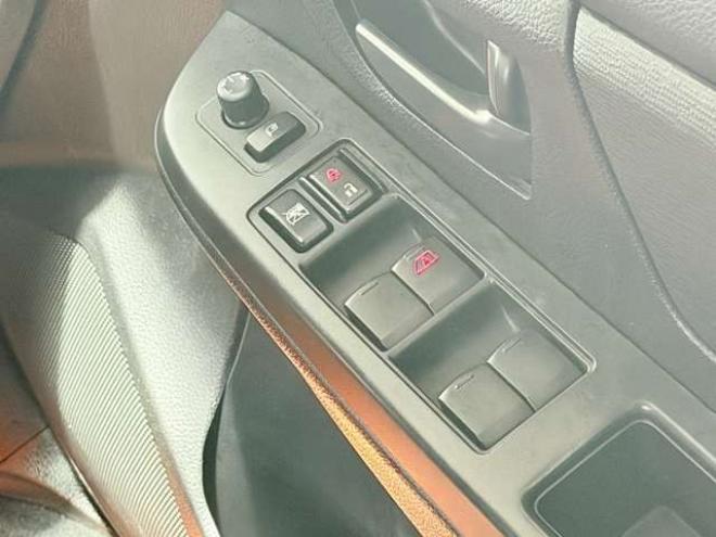 インプレッサG4 1.6 i 4WD　防錆塗装4WDキーレスナビ夏冬タイヤ 1600