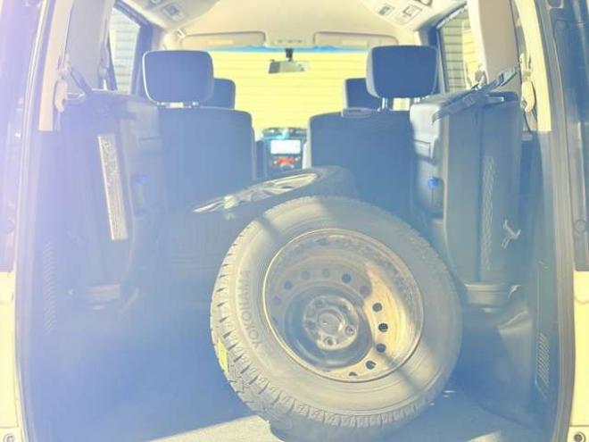 セレナ2.0 20S 4WD　防錆塗装4WDキーレスTVナビBカメ夏冬タイヤETC 2000