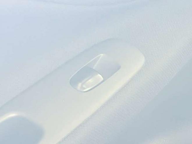 セレナ2.0 20S 4WD　防錆塗装4WDキーレスTVナビBカメ夏冬タイヤETC 2000