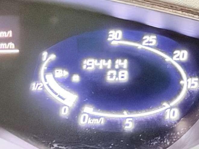 セレナ2.0 20S 4WD　防錆塗装4WDキーレスTVナビBカメ夏冬タイヤETC 2000