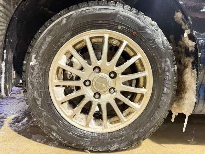 セレナ2.0 ハイウェイスター 4WD　防錆塗装4WDTVナビBカメ 2000