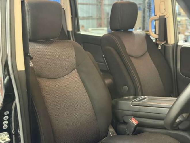 セレナ2.0 ハイウェイスター 4WD　防錆塗装4WDTVナビBカメ 2000