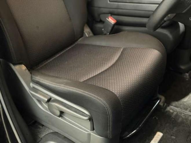 セレナ2.0 ハイウェイスター 4WD　防錆塗装4WDTVナビBカメ 2000