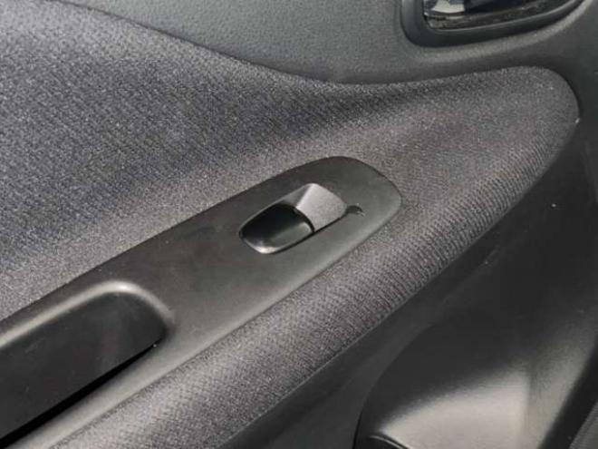 セレナ2.0 ハイウェイスター 4WD　防錆塗装4WDTVナビBカメ 2000