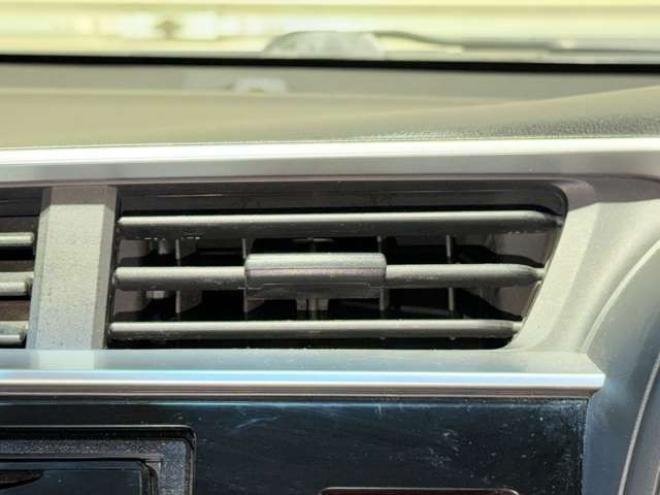 フィット1.3 13G Fパッケージ 4WD　防錆塗装4WDスマキーCD 1300