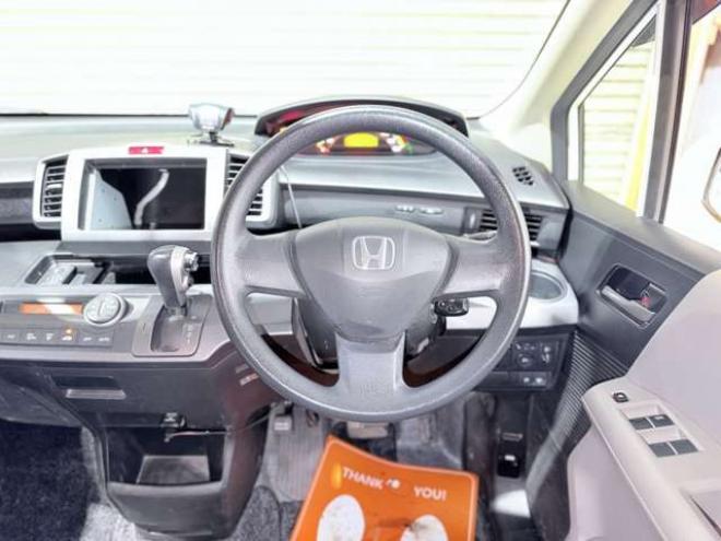 フリード1.5 フレックス エアロ 4WD　防錆塗装4WDキーレス 1500