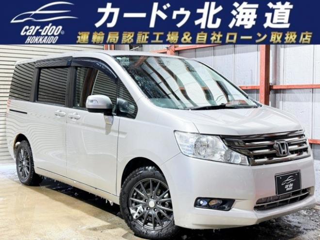 ステップワゴン2.0 G HIDエディション 4WD　防錆塗装4WDキーレスTVナビBカメエンスタ 2000