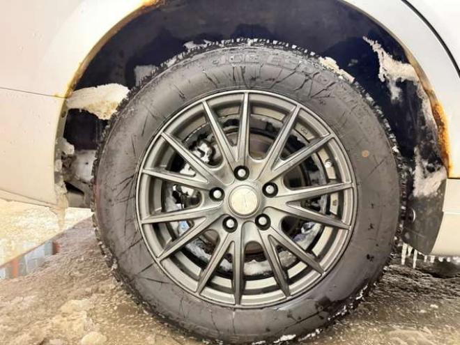 ステップワゴン2.0 G HIDエディション 4WD　防錆塗装4WDキーレスTVナビBカメエンスタ 2000