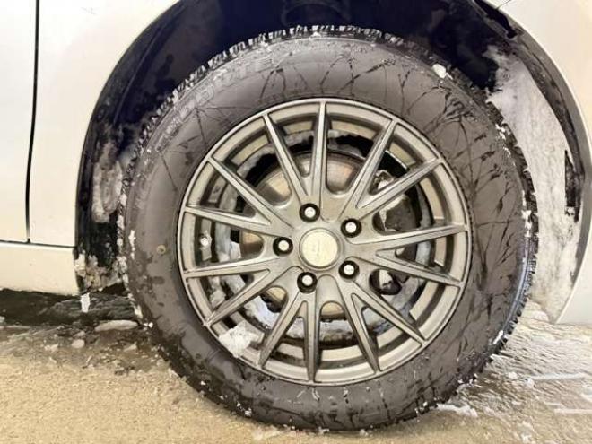 ステップワゴン2.0 G HIDエディション 4WD　防錆塗装4WDキーレスTVナビBカメエンスタ 2000