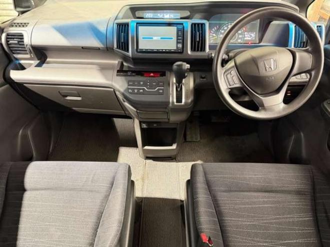 ステップワゴン2.0 L 4WD　防錆塗装4WDTVナビBカメ後席モニタ 2000