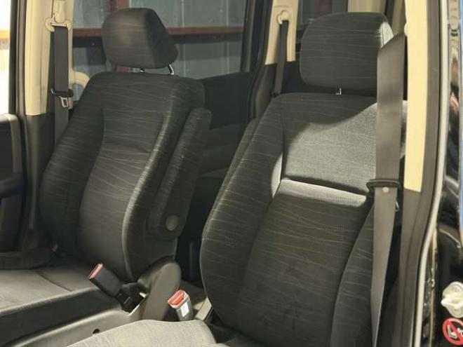 ステップワゴン2.0 L 4WD　防錆塗装4WDTVナビBカメ後席モニタ 2000