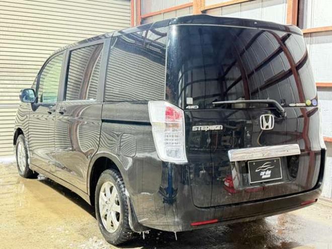 ステップワゴン2.0 L 4WD　防錆塗装4WDTVナビBカメ後席モニタ 2000