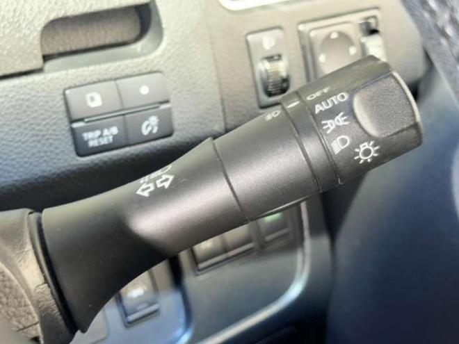 セレナ2.0 ハイウェイスター 4WD　防錆塗装4WDTVナビ 2000