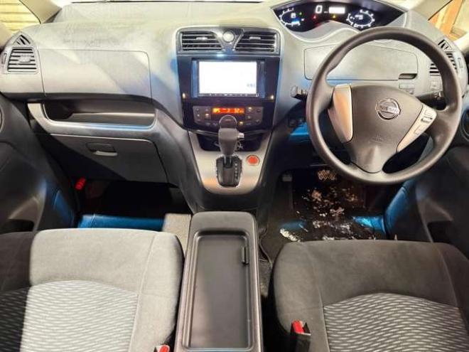 セレナ2.0 20X 4WD　防錆塗装4WDラジオナビETC 2000