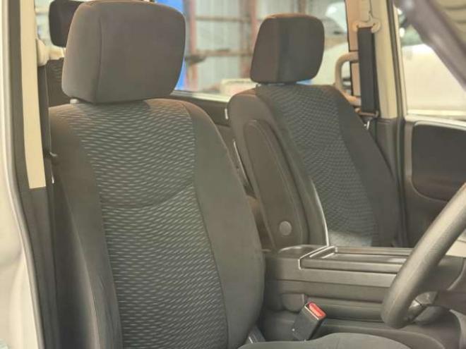 セレナ2.0 20X 4WD　防錆塗装4WDラジオナビETC 2000