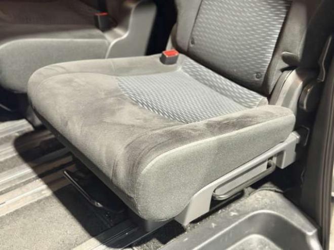 セレナ2.0 20X 4WD　防錆塗装4WDラジオナビETC 2000