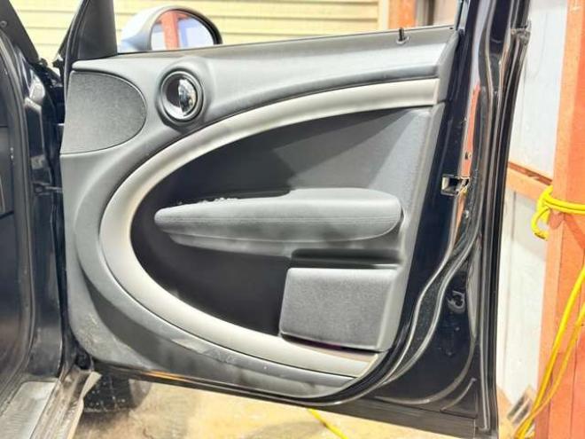 ミニクロスオーバー クーパー D オール4 4WD　防錆塗装4WDディーゼルキーレスETC 正規輸入車 2000