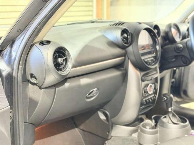 ミニクロスオーバー クーパー D オール4 4WD　防錆塗装4WDディーゼルキーレスETC 正規輸入車 2000