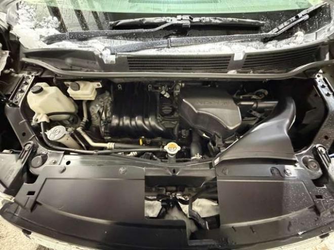 セレナ2.0 20S 4WD　防錆塗装4WDキーレスCDETC夏冬タイヤ 2000