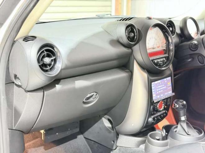 ミニクロスオーバー クーパー オール4　防錆塗装TVナビETC夏冬タイヤ 正規輸入車 4WD 1600