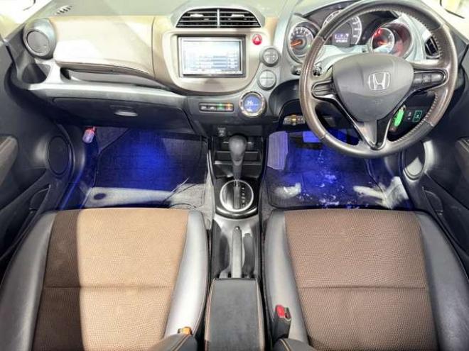 フィットシャトル1.5 15X 4WD　防錆塗装4WDTVナビBカメETC 1500