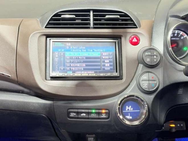 フィットシャトル1.5 15X 4WD　防錆塗装4WDTVナビBカメETC 1500