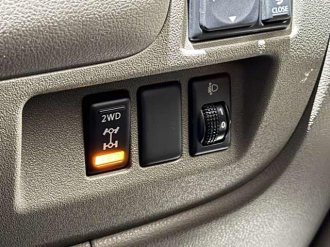 マーチ1.2 X FOUR 4WD　防錆塗装4WDドラレコナビスマキー 1200