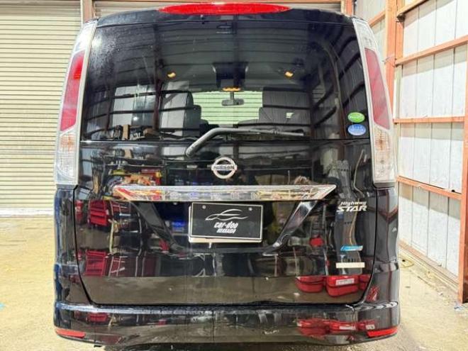 セレナ2.0 ハイウェイスター Vセレクション 4WD　防錆塗装4WDTVナビBカメETC後席モニタ夏冬タイヤ 2000