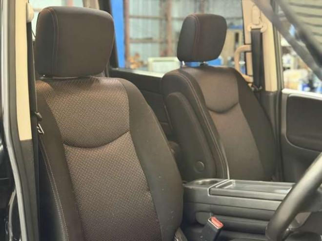 セレナ2.0 ハイウェイスター Vセレクション 4WD　防錆塗装4WDTVナビBカメETC後席モニタ夏冬タイヤ 2000