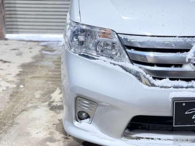 セレナ2.0 ハイウェイスター 4WD　防錆塗装4WDTVナビBカメ 2000