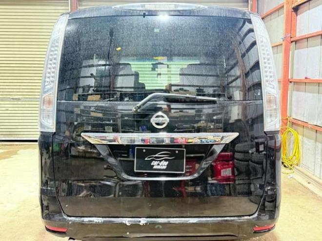 セレナ2.0 20X 4WD　防錆塗装4WDTVナビBカメETC後席モニタ 2000