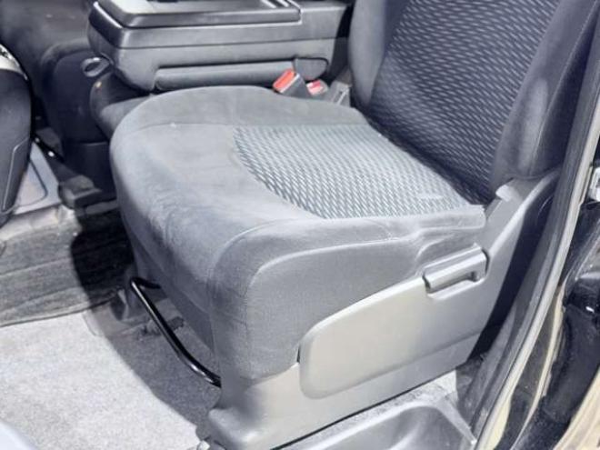 セレナ2.0 20X 4WD　防錆塗装4WDTVナビBカメETC後席モニタ 2000