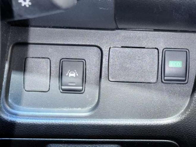 セレナ2.0 20X 4WD　防錆塗装4WDTVナビBカメETC後席モニタ 2000