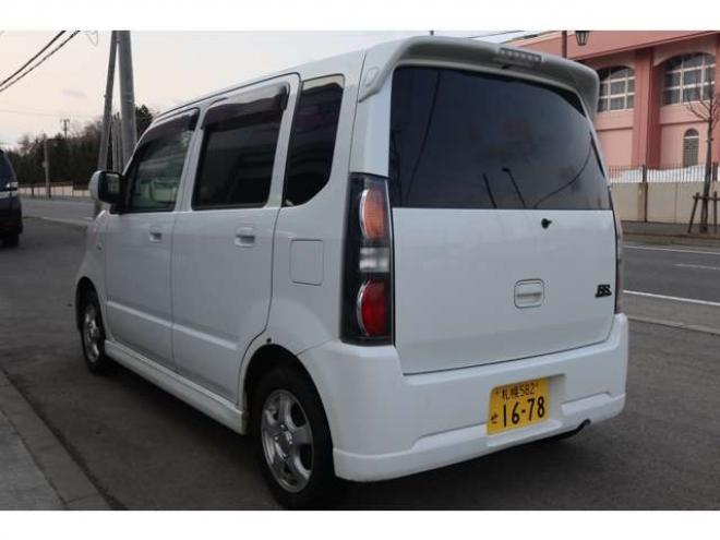 ワゴンRRR-S リミテッド 4WD　キーレス・HID・ターボ・R8/5月・Tチェーン式 660