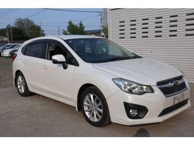 インプレッサスポーツ 2.0 i アイサイト 4WD　ナビ・TV・Bカメラ・スマートキー 2000