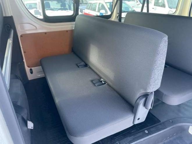 ハイエースバン2.8 DX ロング ディーゼルターボ 4WD　4WD　寒冷地仕様　9人　4ドア　トヨタセーフティセンス付　リヤヒーター付　夏・冬タイヤ有り 2800