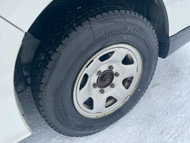 ハイエースコミューター 2.7 DX 4WD　4WD　乗車定員　4+18人　幼児バス　2ナンバー 2700