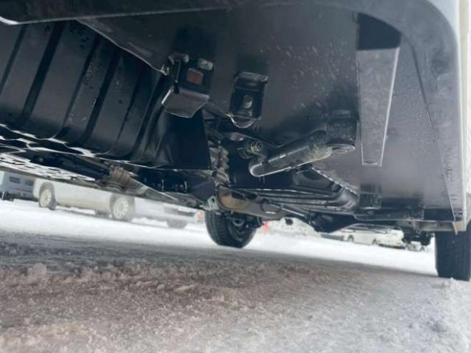 ハイエースコミューター 2.7 DX 4WD　4WD　乗車定員　4+18人　幼児バス　2ナンバー 2700