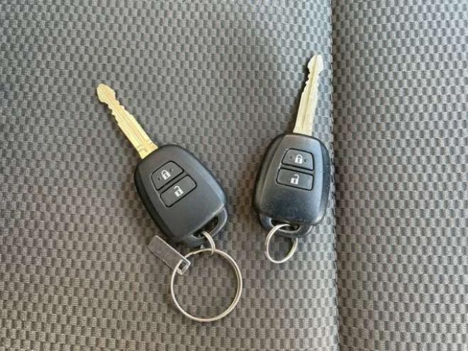 ハイエースバン2.8 DX ロング ディーゼルターボ 4WD　 2800