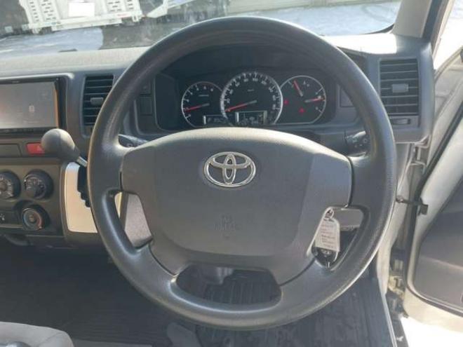 ハイエースバン2.8 DX ロング ディーゼルターボ 4WD　 2800