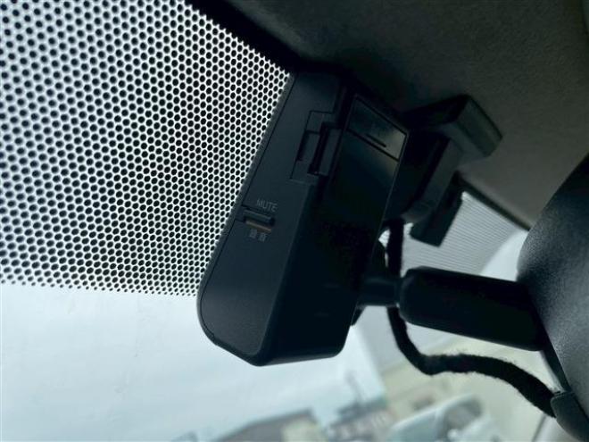 ハイエースバン2.8 中温強化冷凍バン ロング ディーゼルターボ 4WD　 2800