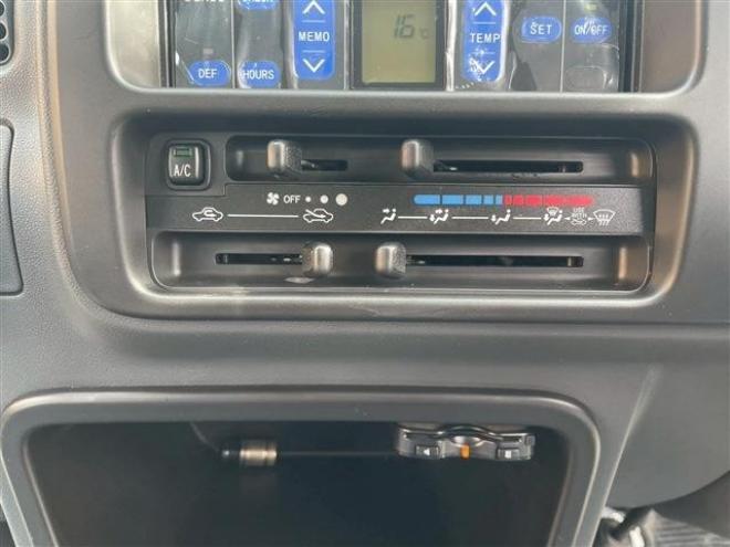 ハイゼットトラック エアコン・パワステスペシャル 3方開 4WD　 660