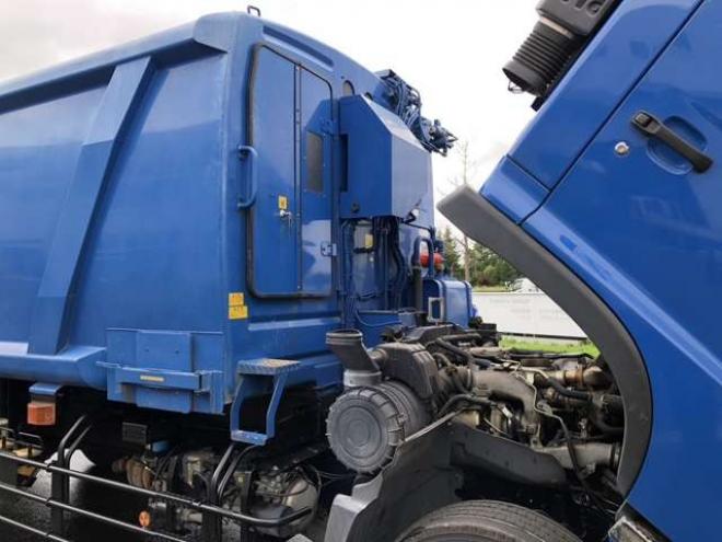 レンジャー塵芥車　QKG-FJ7JGAA 新明和工業　 2WD 6400