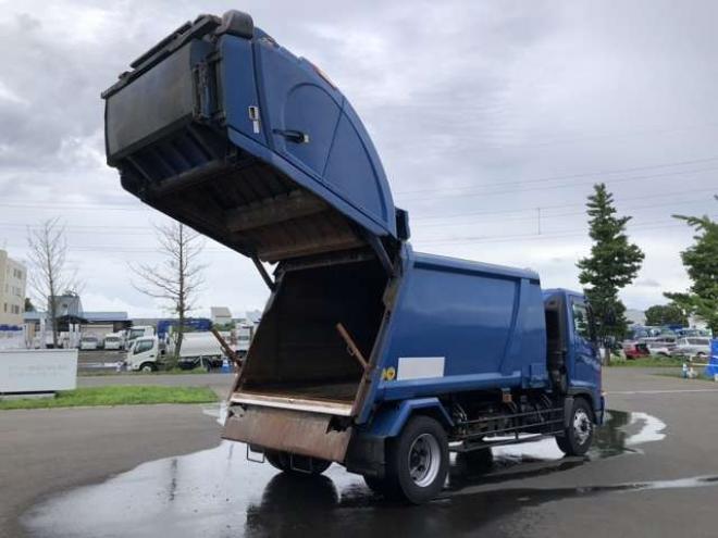 レンジャー塵芥車　QKG-FJ7JGAA 新明和工業　 2WD 6400